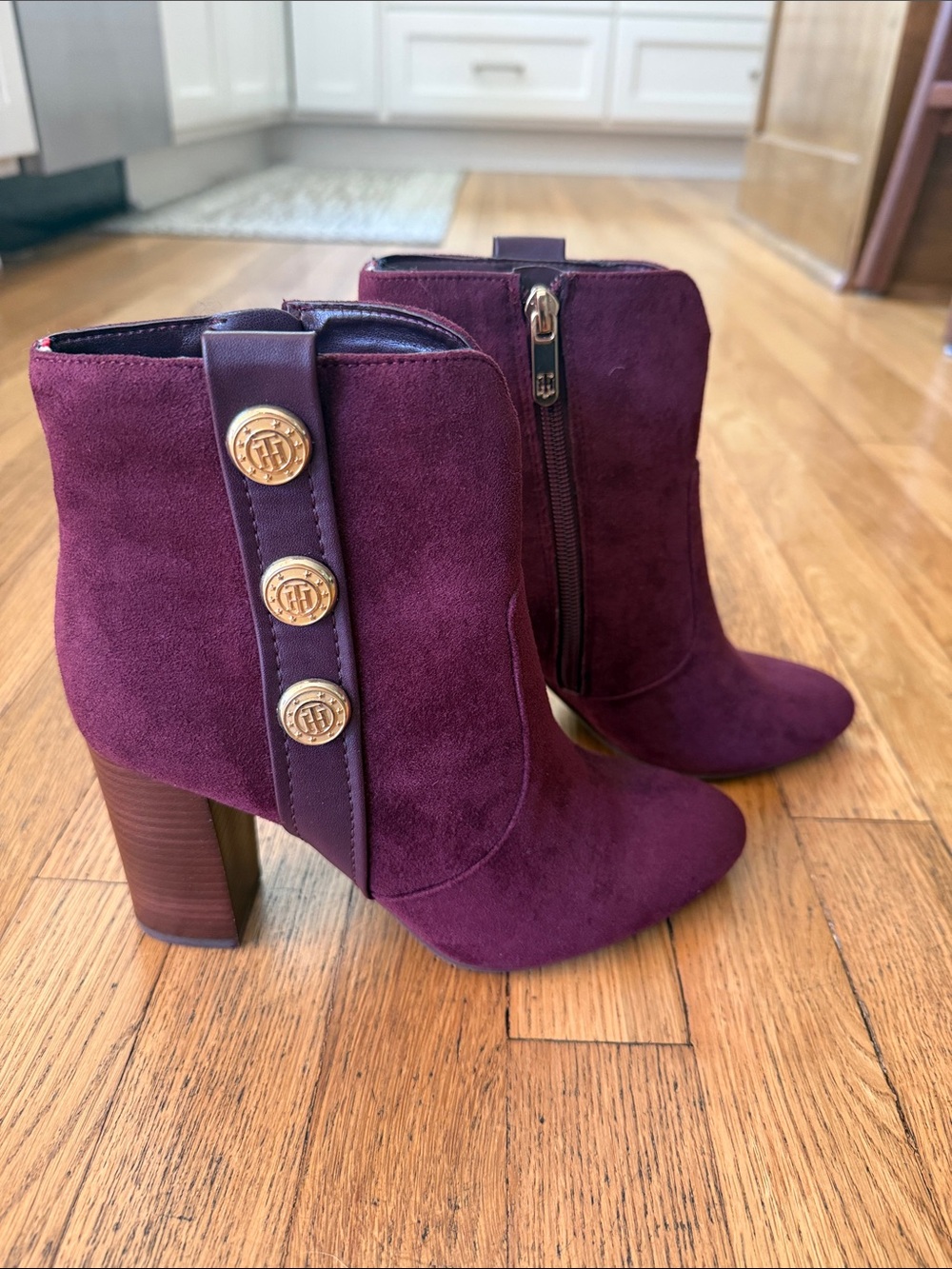 Tommy Hilfiger Burgundy Suede Ankle Boots 7